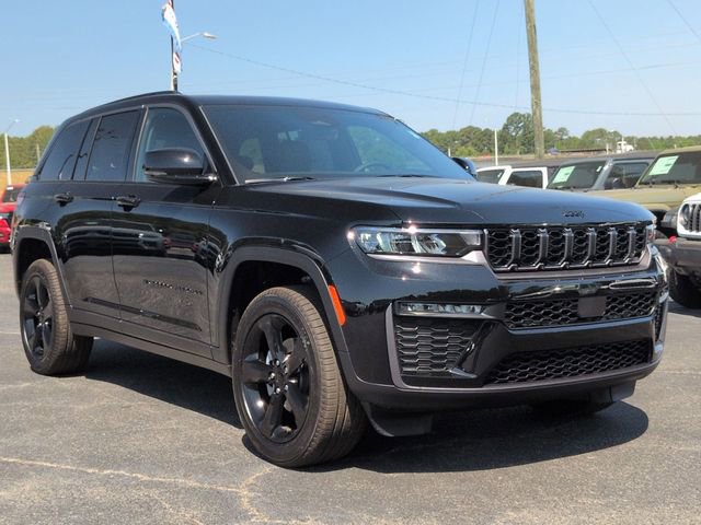 New 2026 Jeep Grand Cherokee Limited w/ Limited Altitude Package AWD/4WD image 2