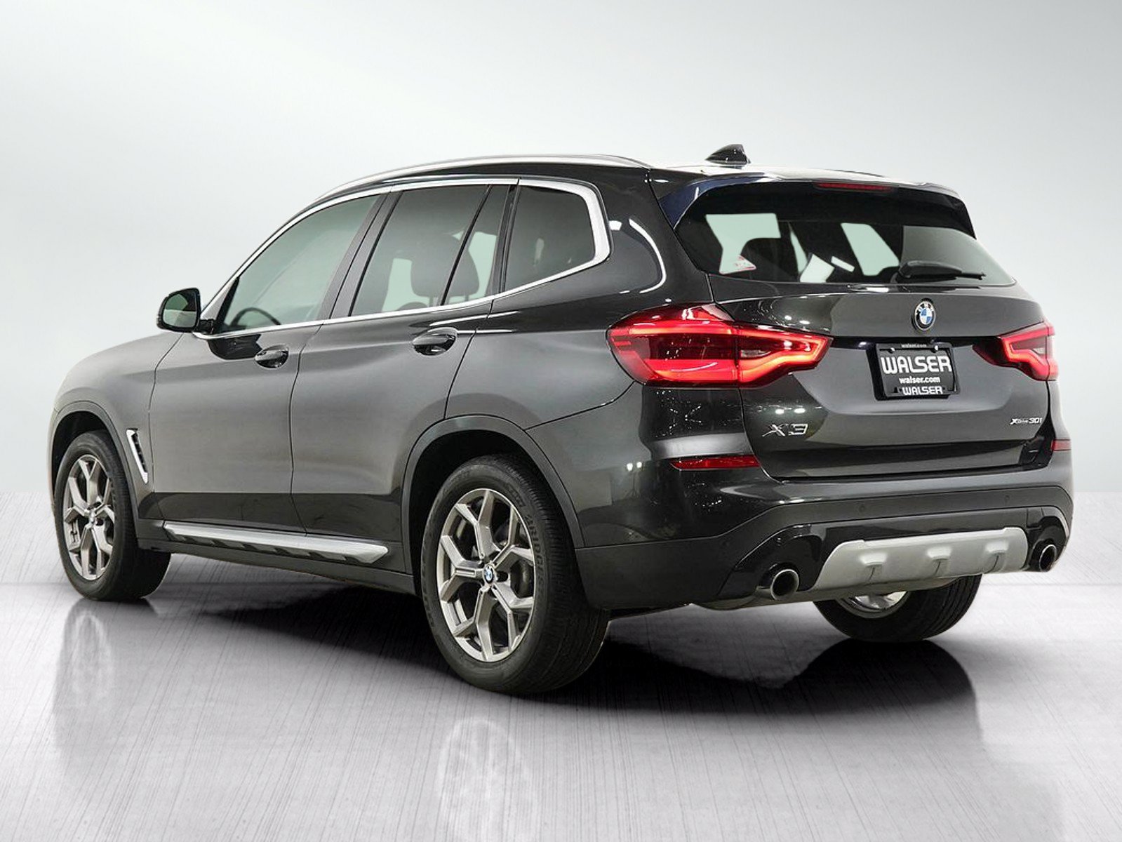 Used 2021 BMW X3 xDrive30i AWD/4WD image 3