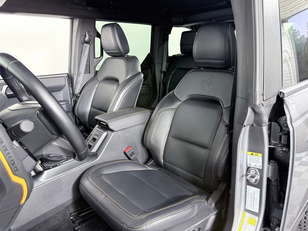 Used 2024 Ford Bronco Badlands image 11