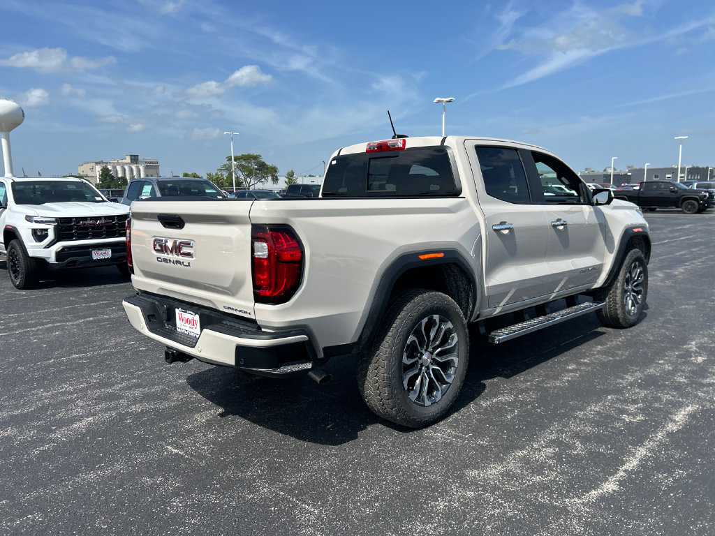 New 2026 GMC Canyon Denali AWD/4WD image 8