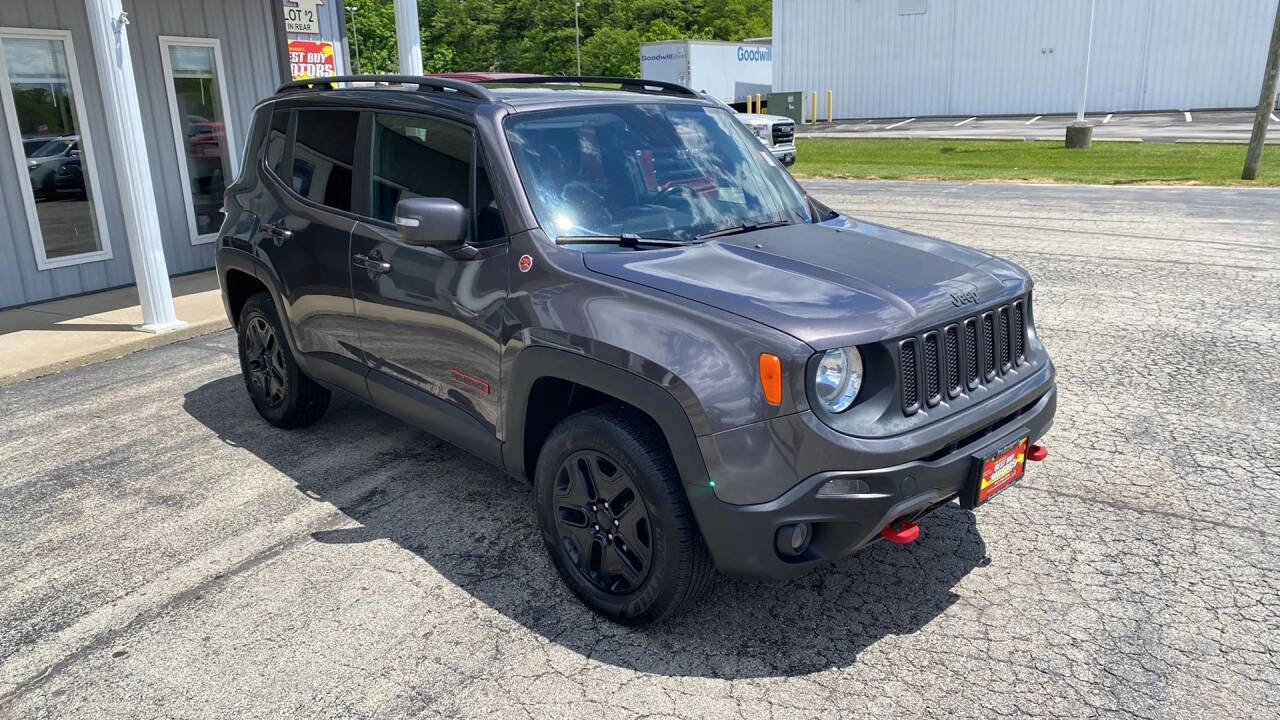 Used 2018 Jeep Renegade Trailhawk w/ Cold Weather Group II image 10