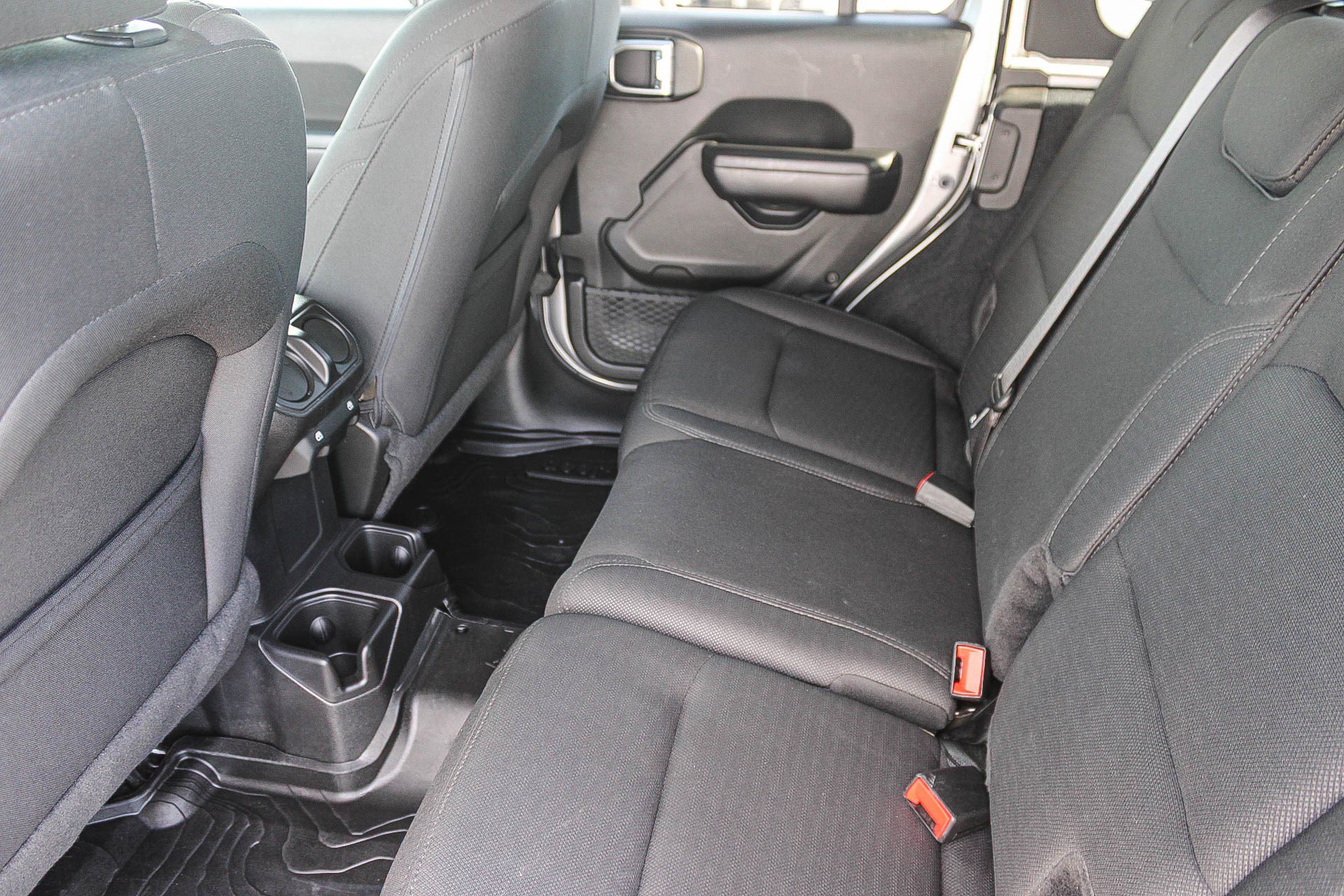 Used 2019 Jeep Wrangler Unlimited Sport S image 19