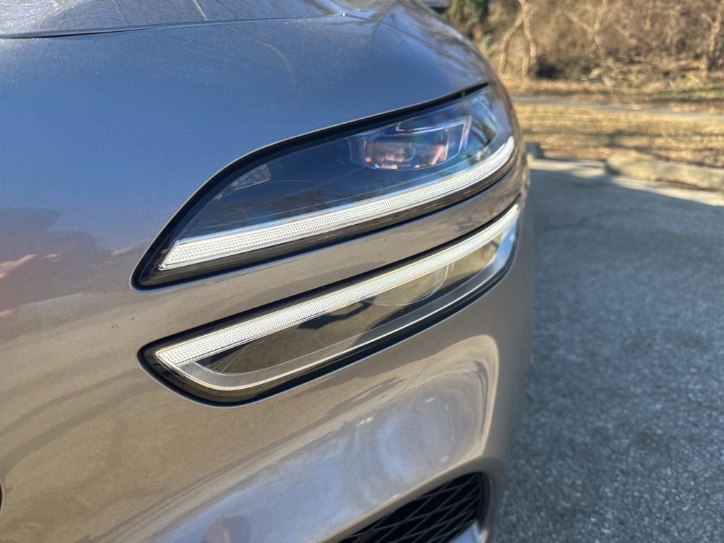 Used 2024 Genesis G70 2.5T w/ Sport Prestige Package image 3