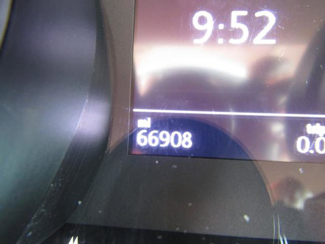 Used 2018 Volkswagen Golf S image 16