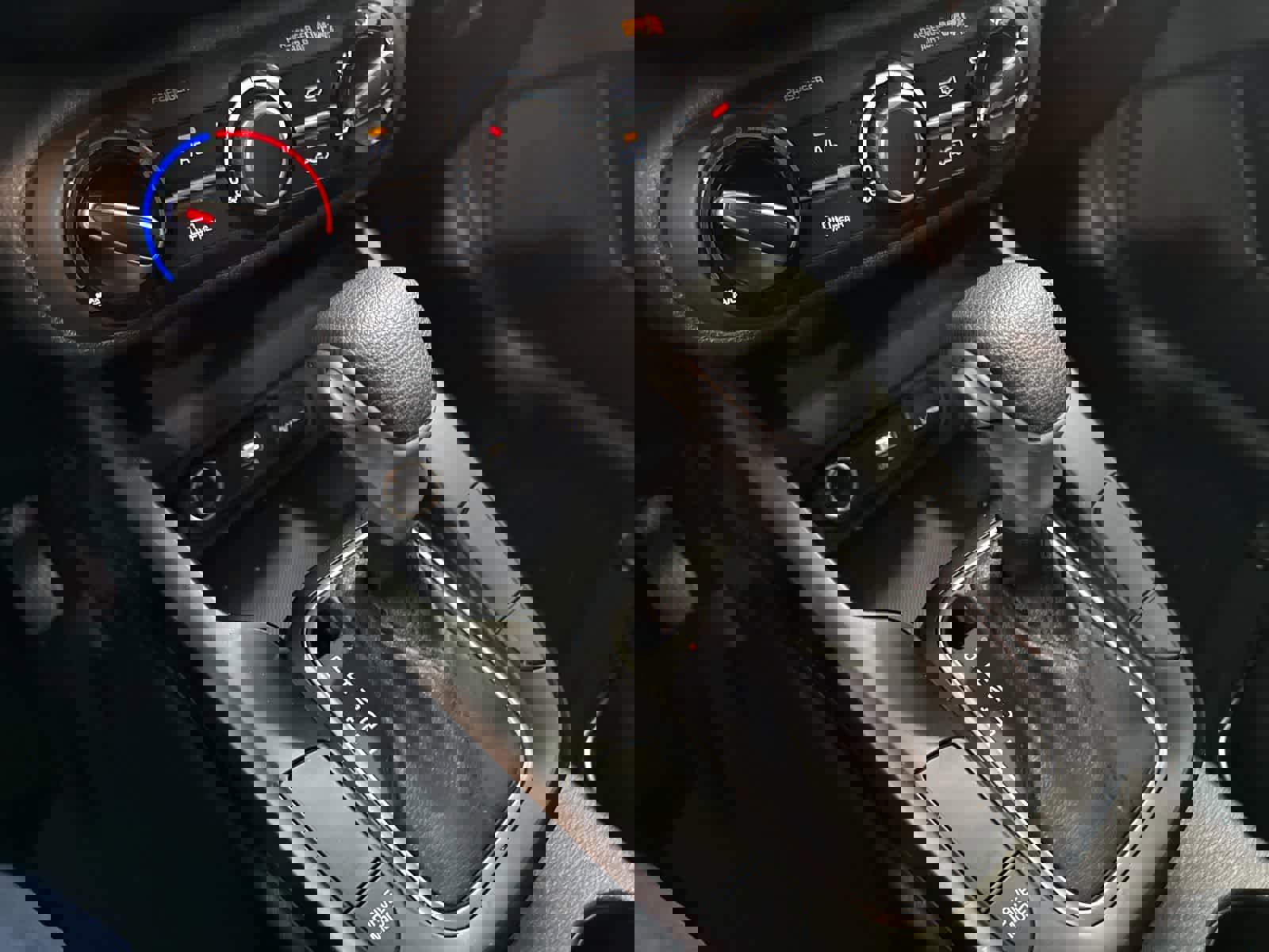 Used 2025 Kia Soul LX w/ LX Technology Package image 26