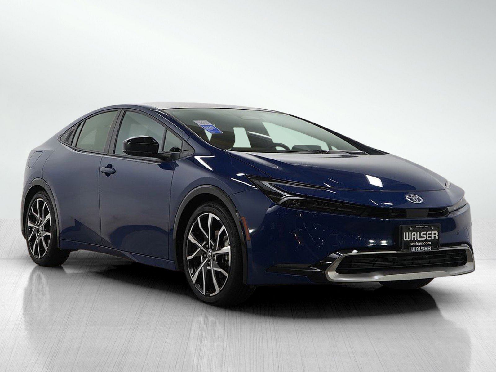 Used 2026 Toyota Prius Plug-In Hybrid image 9