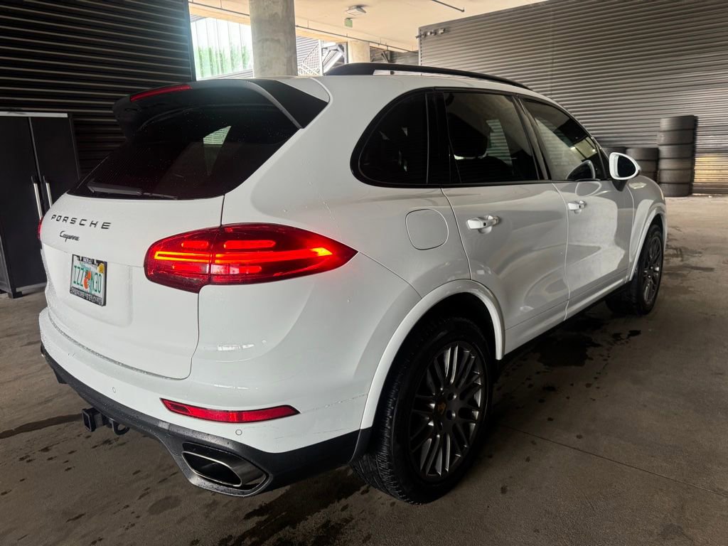 Used 2018 Porsche Cayenne Platinum Edition AWD/4WD image 3