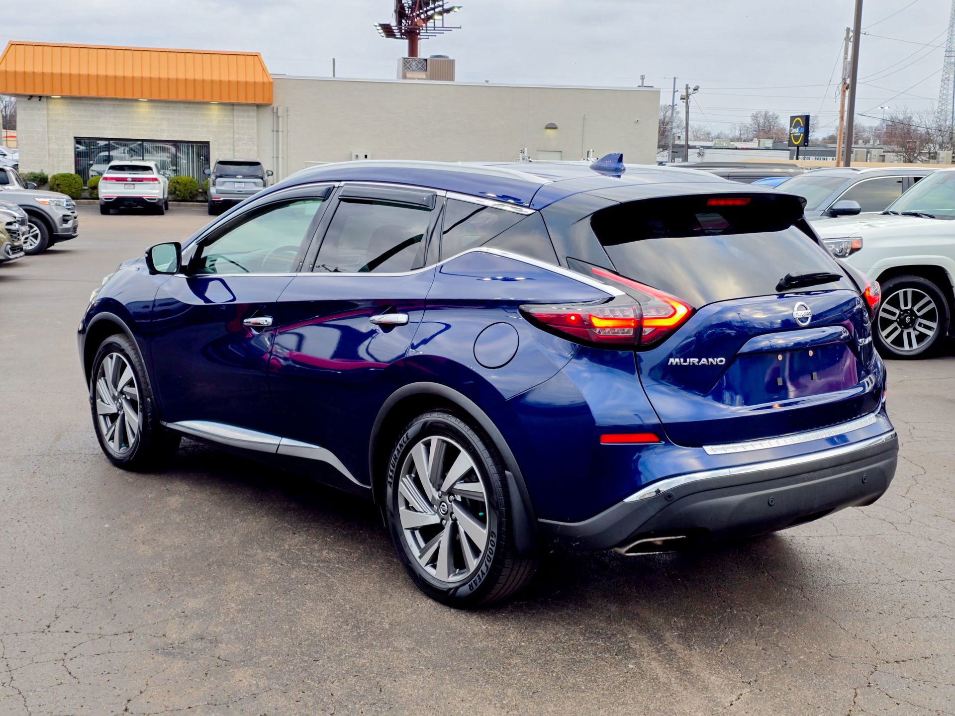 Used 2020 Nissan Murano SL w/ Moonroof Package image 16