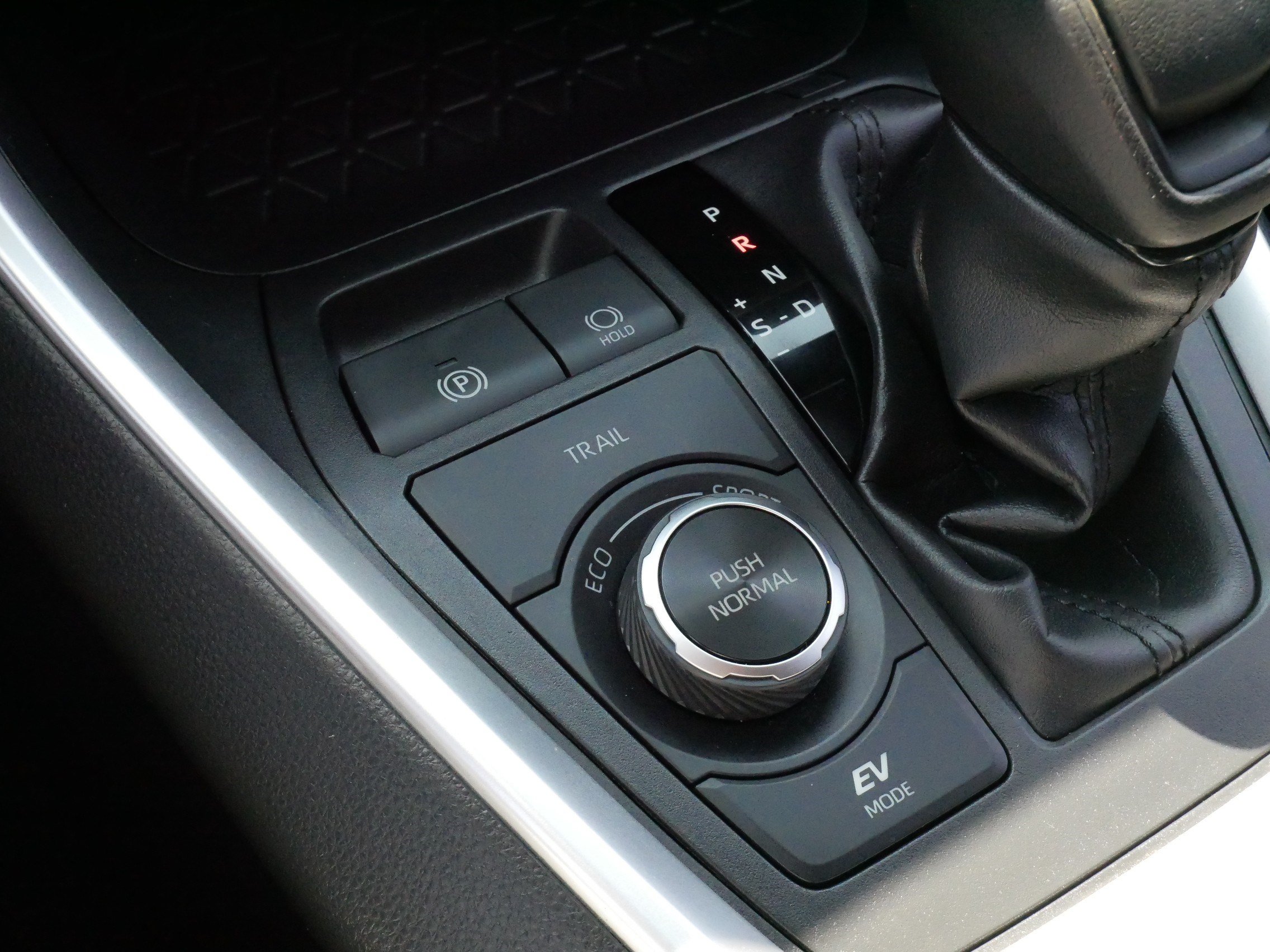 Used 2023 Toyota RAV4 XLE AWD/4WD image 28