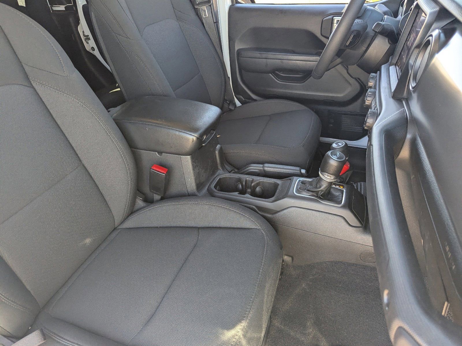 Used 2023 Jeep Gladiator Willys image 11