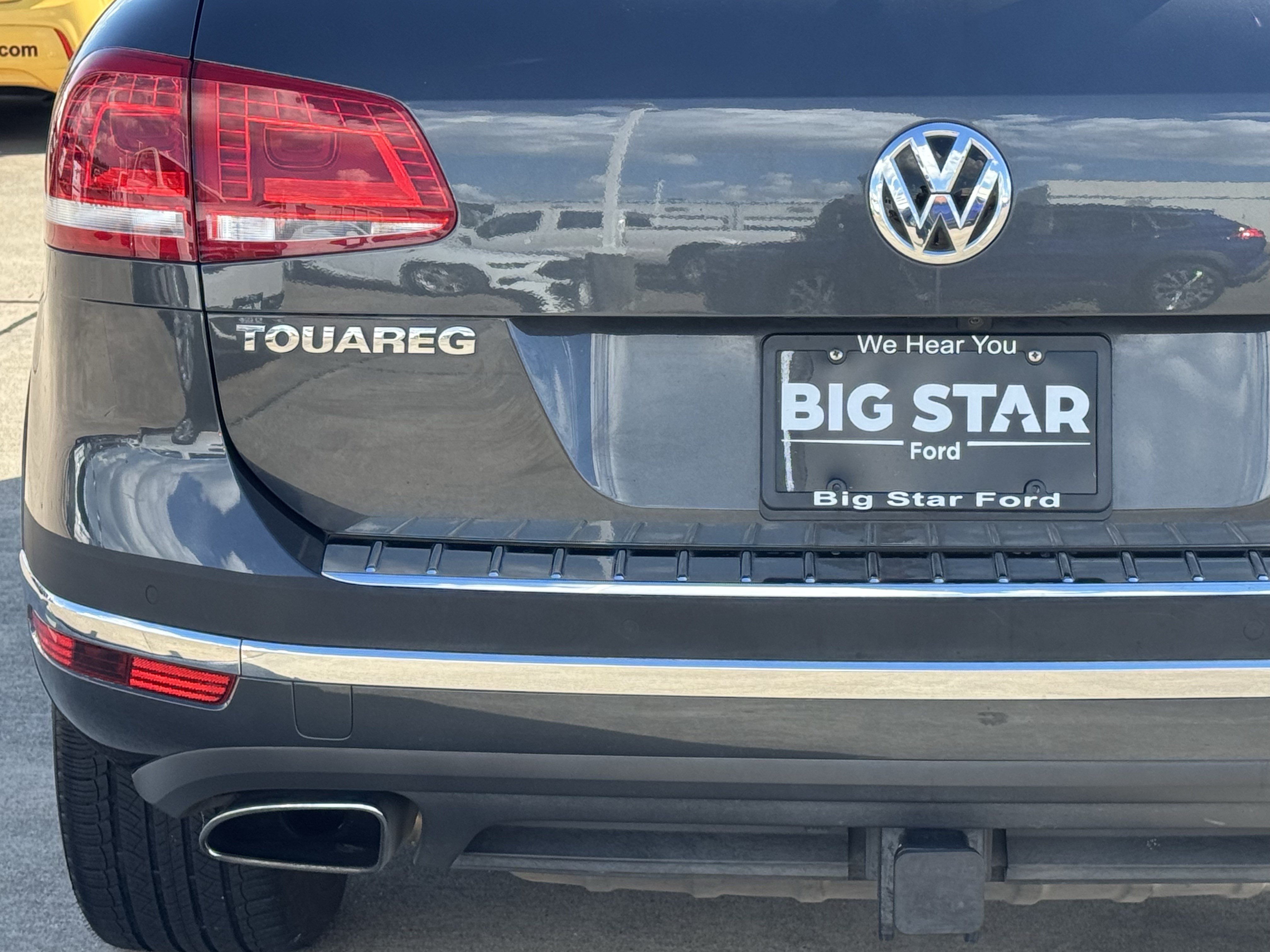 Used 2016 Volkswagen Touareg Sport AWD/4WD image 10