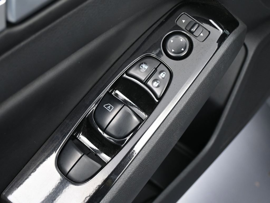 Used 2024 Nissan Altima 2.5 SR image 14