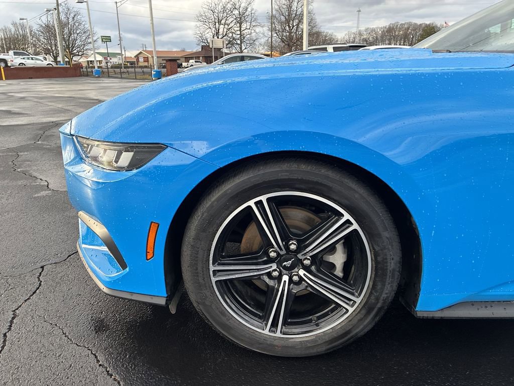 Used 2024 Ford Mustang Premium image 10