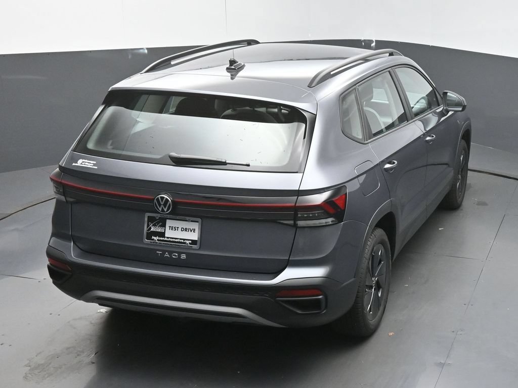 Used 2025 Volkswagen Taos SE FWD image 48