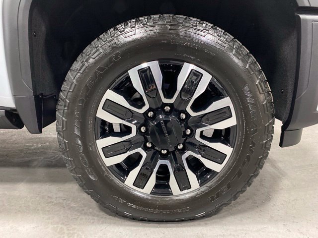 Used 2026 GMC Sierra 2500 Denali Ultimate AWD/4WD image 32