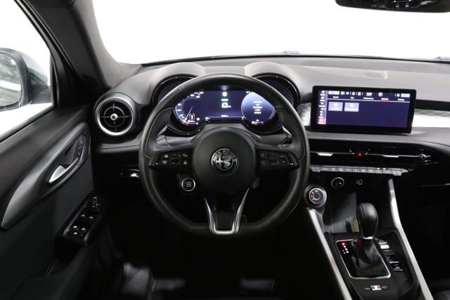 Used 2024 Alfa Romeo Tonale Ti w/ Active Assist Package image 12