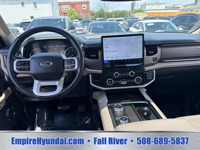 Used 2024 Ford Expedition Limited AWD/4WD image 14