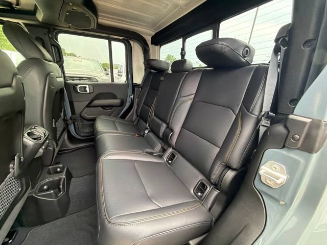New 2026 Jeep Gladiator Sport AWD/4WD image 13