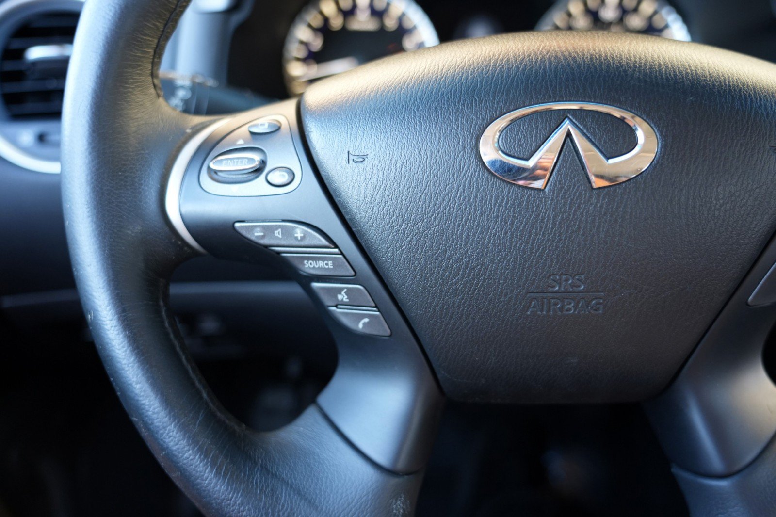 Used 2015 INFINITI QX60 FWD w/ Premium Plus Package image 22