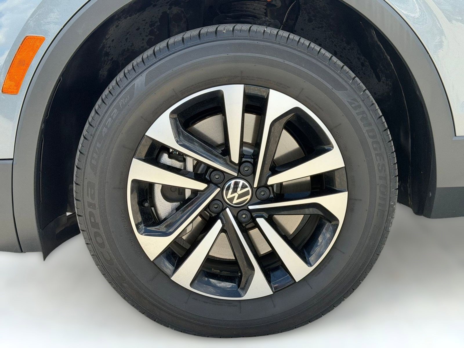 Used 2022 Volkswagen Tiguan S image 11
