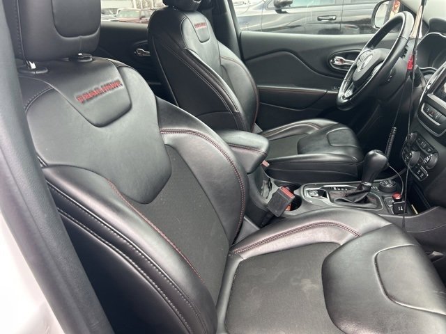 Used 2021 Jeep Cherokee Trailhawk w/ Trailer Tow Group image 6