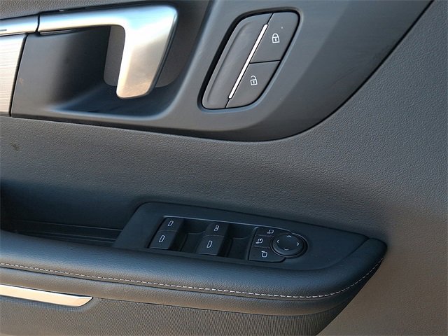 Certified 2025 Buick Enclave Preferred image 22