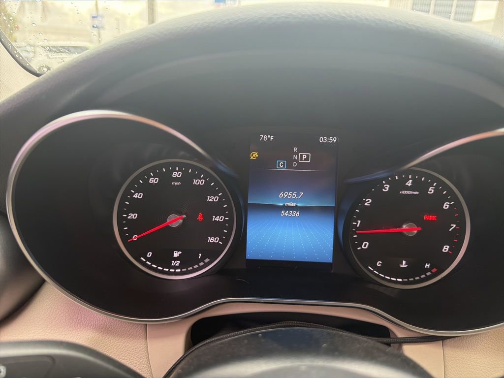 Used 2021 Mercedes-Benz GLC 300 GLC 300 image 25