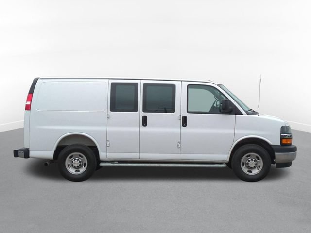 Used 2025 Chevrolet Express 2500 w/ Driver Convenience Package RWD image 2