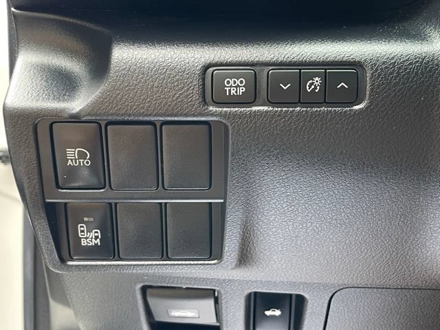 Used 2018 Lexus IS 300 AWD image 13