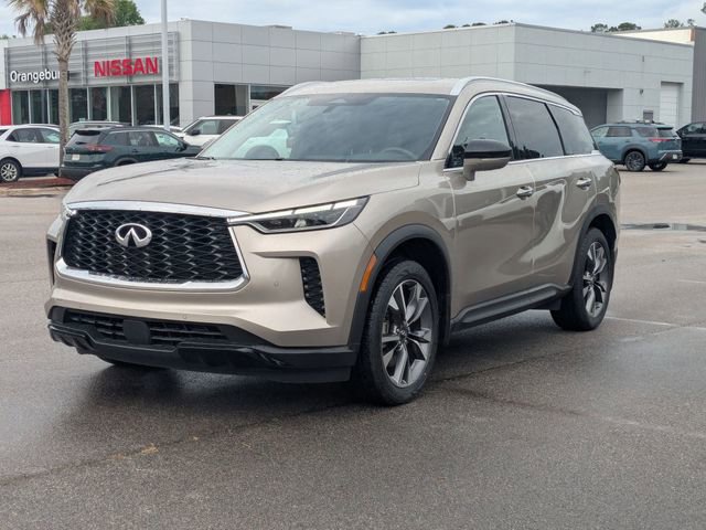 Used 2023 INFINITI QX60 Luxe w/ Cargo Package FWD image 7
