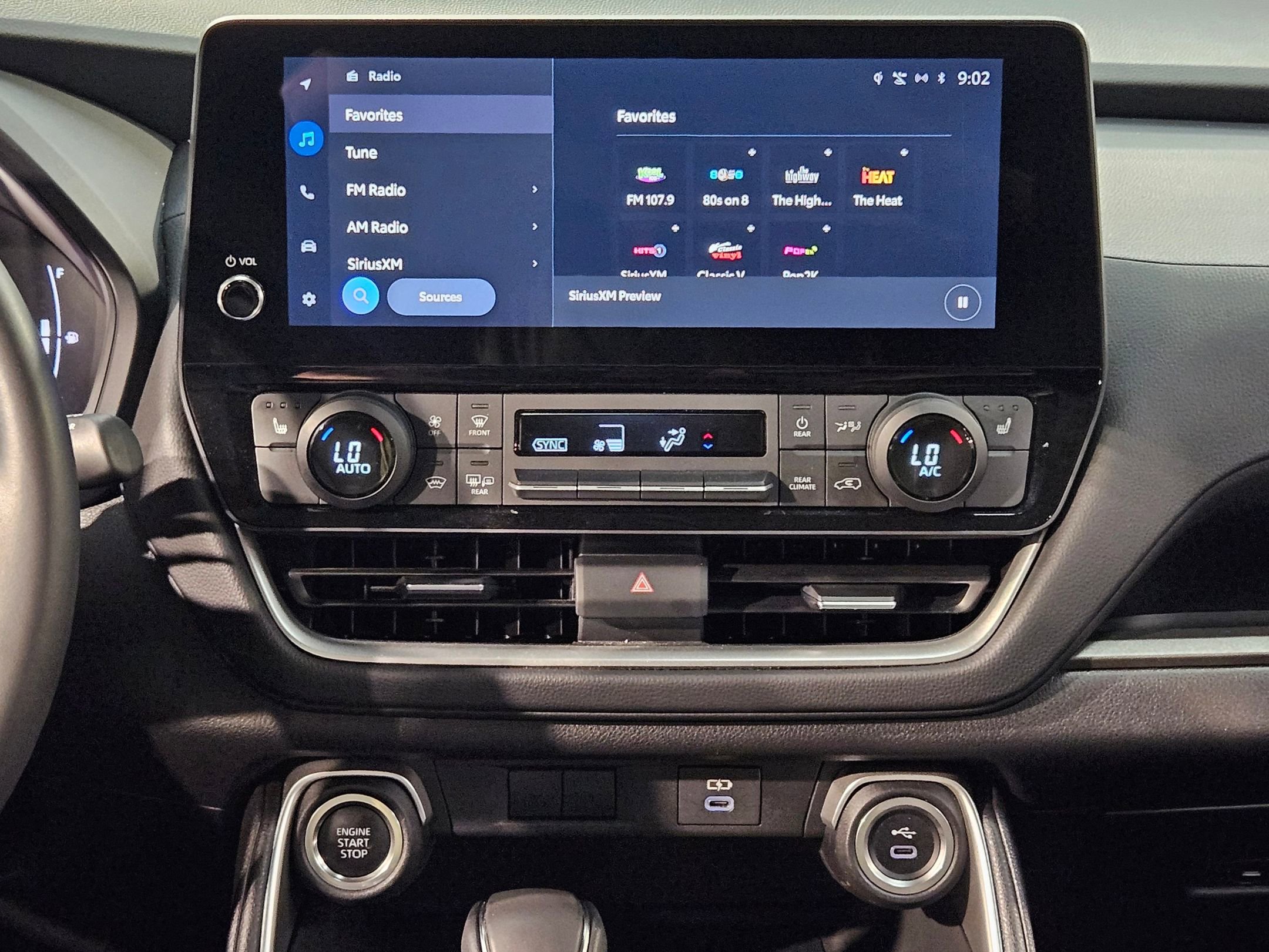 Used 2025 Toyota Grand Highlander AWD image 16