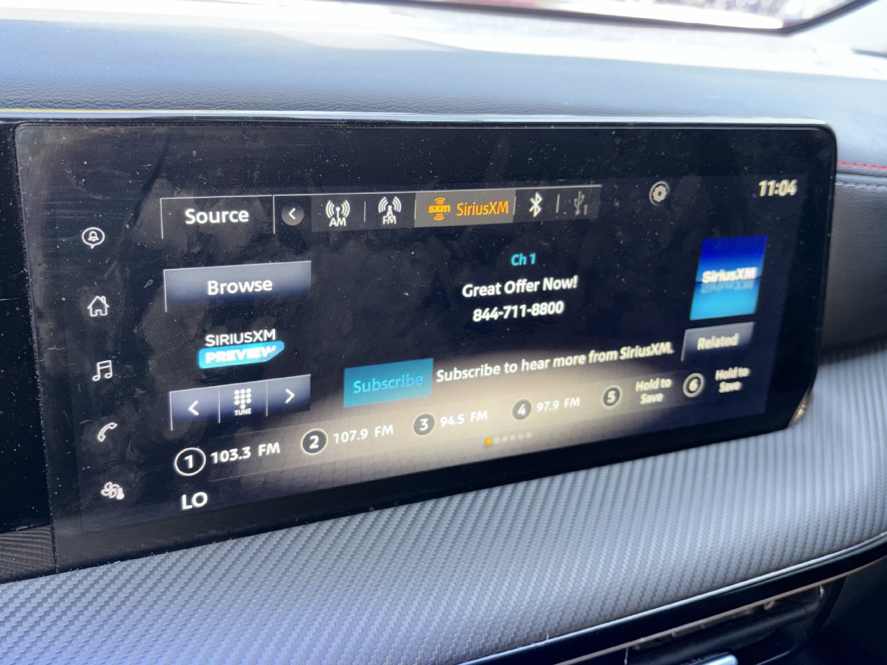Used 2025 Nissan Kicks SR FWD image 3