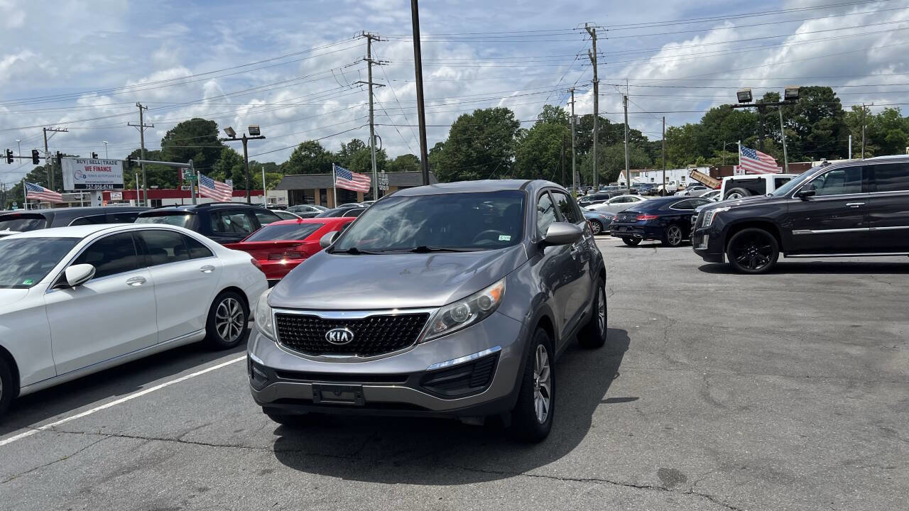 Used 2015 Kia Sportage LX image 2