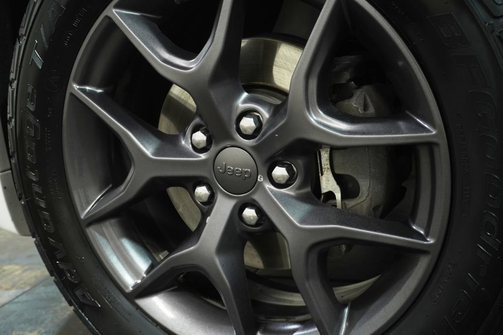 Used 2020 Jeep Grand Cherokee Limited X AWD/4WD image 11