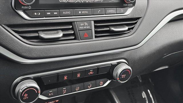 Used 2022 Nissan Altima 2.5 SV image 15