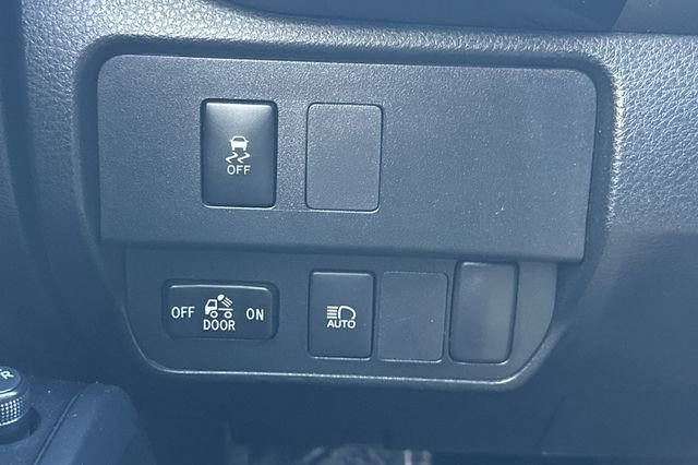 Used 2022 Toyota Tacoma SR w/ SR Convenience Package image 30
