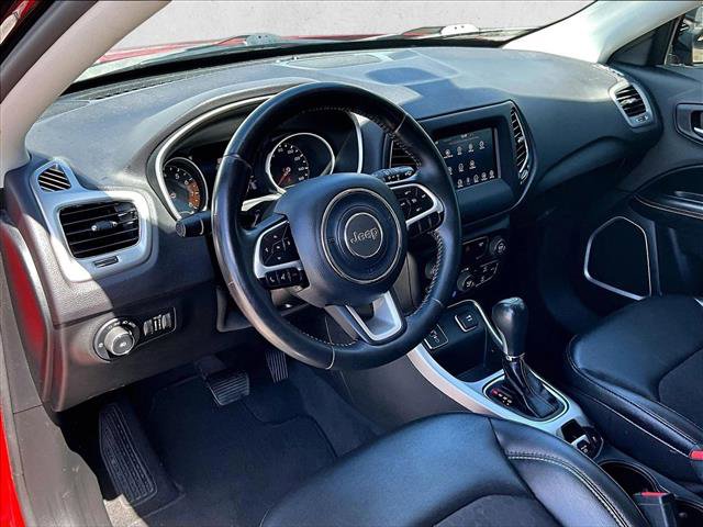Used 2018 Jeep Compass Latitude w/ Popular Equipment Group image 14