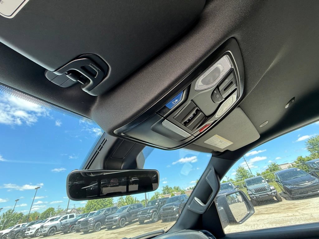 New 2026 RAM 1500 Express AWD/4WD image 23