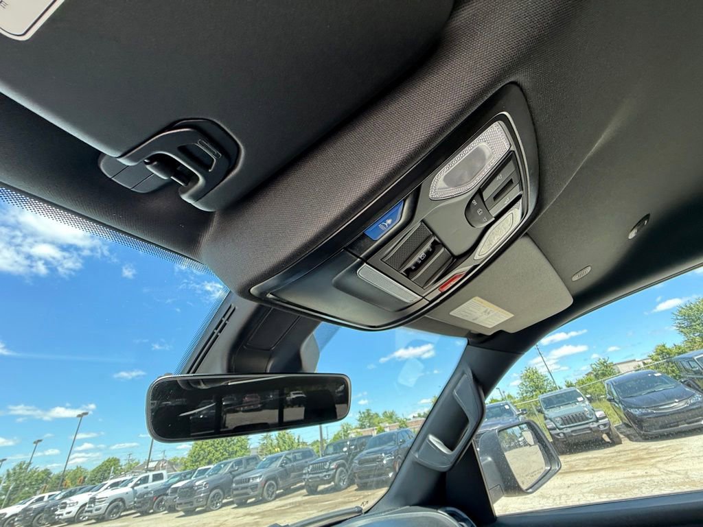 New 2026 RAM 1500 Express AWD/4WD image 23