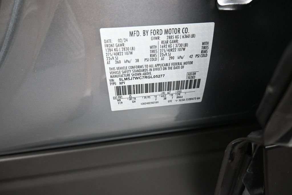 Used 2024 Lincoln Aviator Reserve w/ Equipment Group 201A RWD image 19
