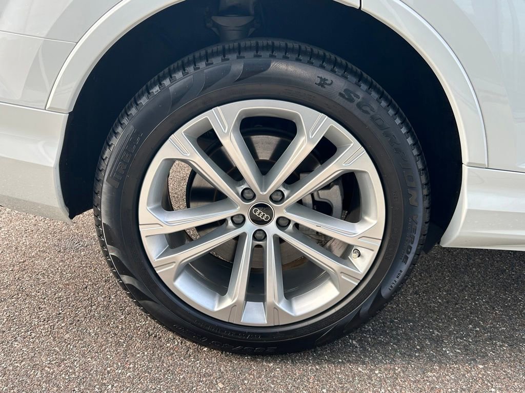 New 2025 Audi Q7 2.0T Premium w/ Convenience Package image 60