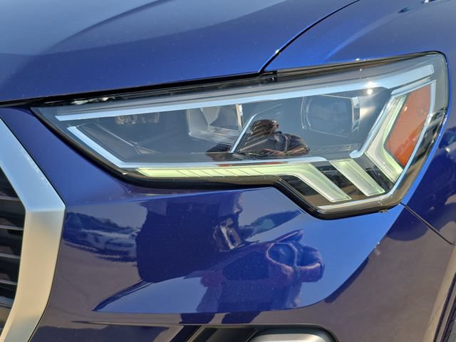 Certified 2024 Audi Q3 2.0T Premium w/ Convenience Package AWD/4WD image 32