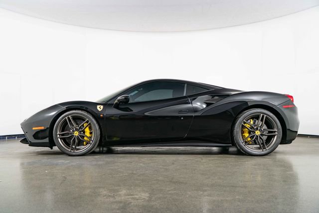 Used 2017 Ferrari 488 GTB RWD image 5