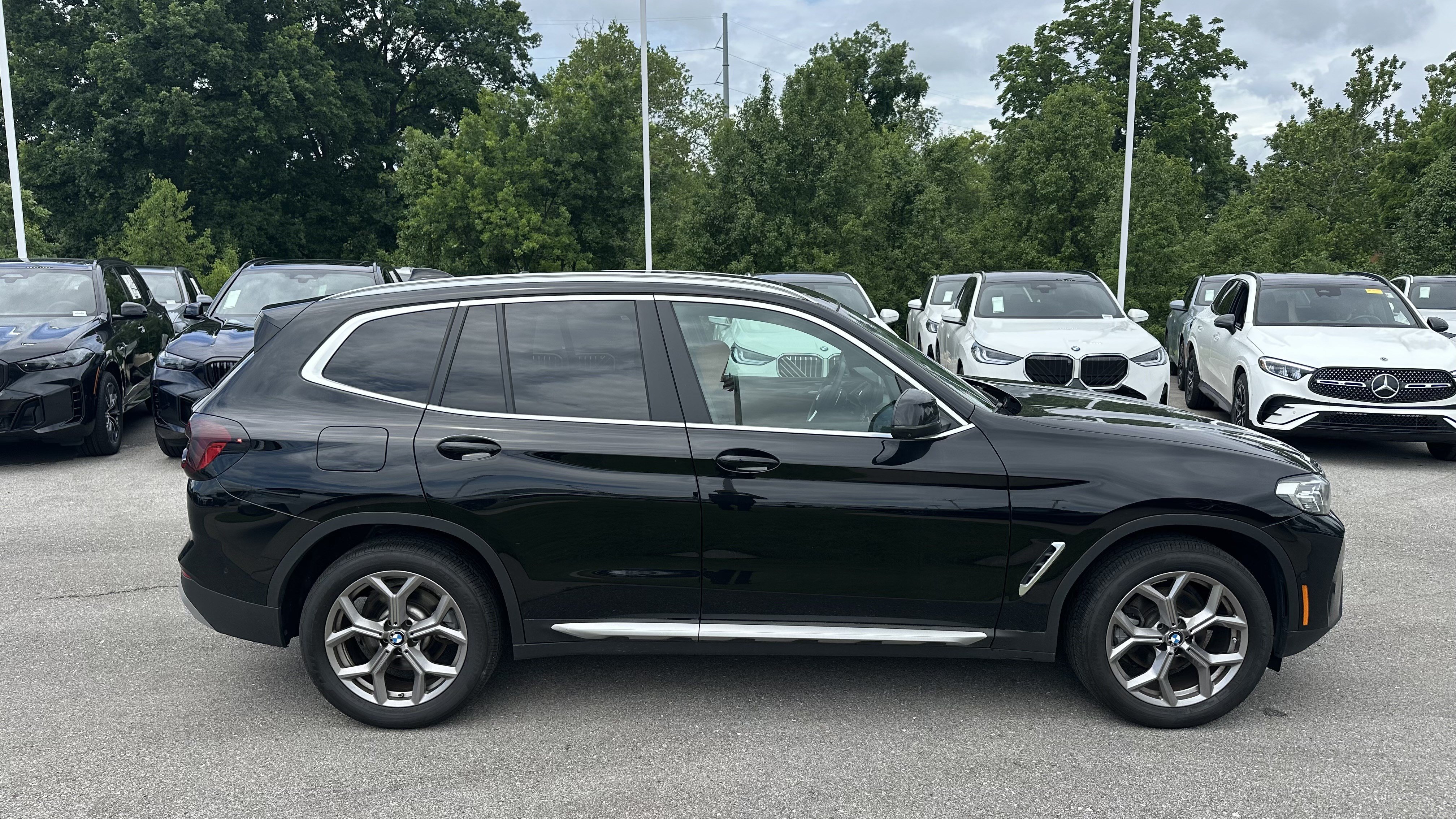 Used 2024 BMW X3 xDrive30i w/ Premium Package AWD/4WD image 11
