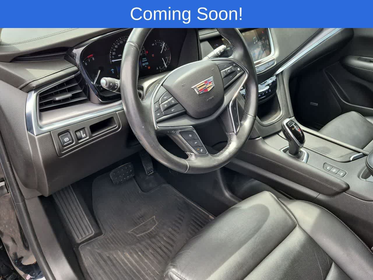 Used 2018 Cadillac XT5 Luxury w/ Driver Awareness Package AWD/4WD image 2
