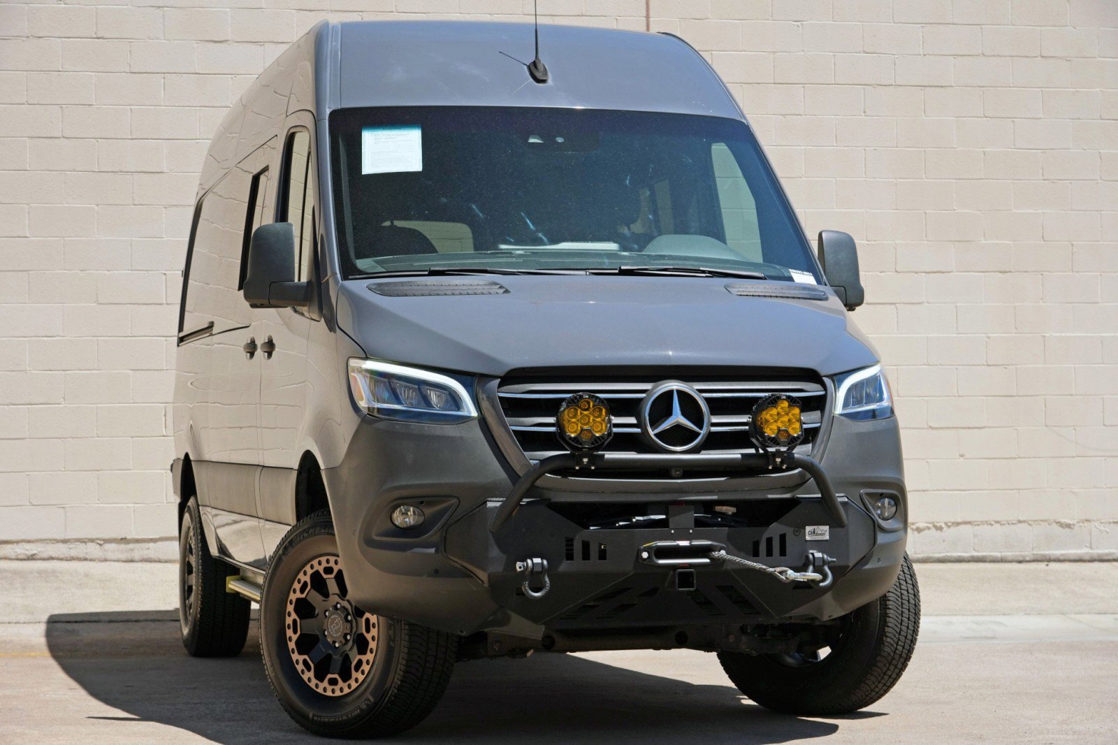 Used 2021 Mercedes-Benz Sprinter 2500 w/ Comfort Plus Package image 4
