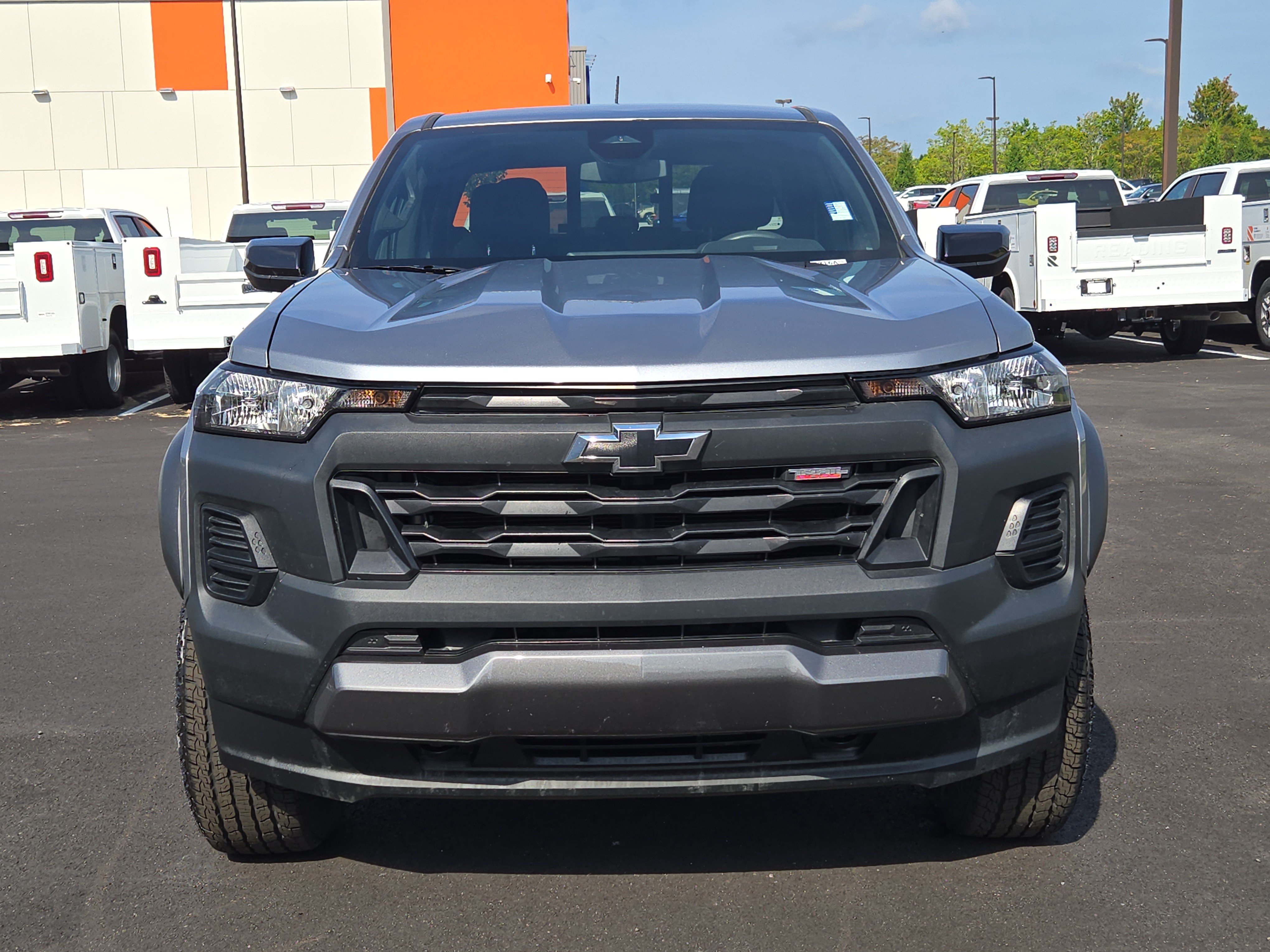 Used 2024 Chevrolet Colorado Trail Boss w/ Advanced Trailering Package AWD/4WD image 3