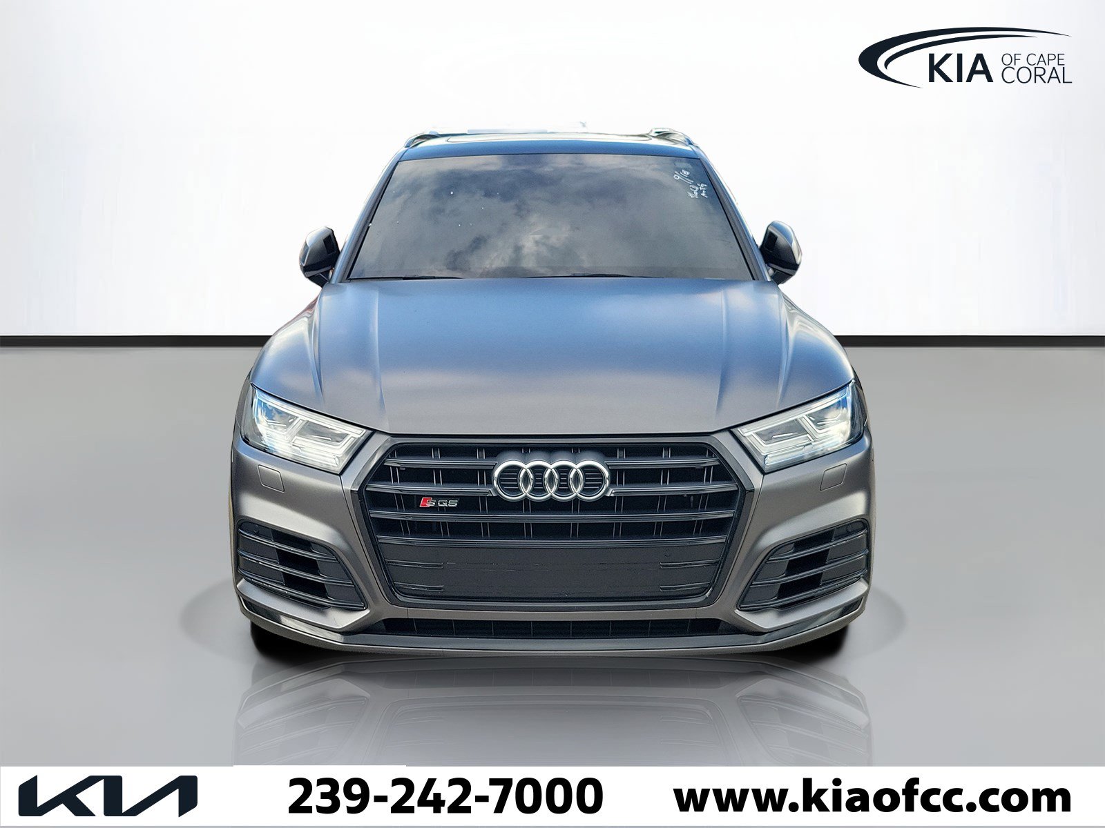Used 2018 Audi SQ5 Premium Plus w/ S Sport Package AWD/4WD image 2