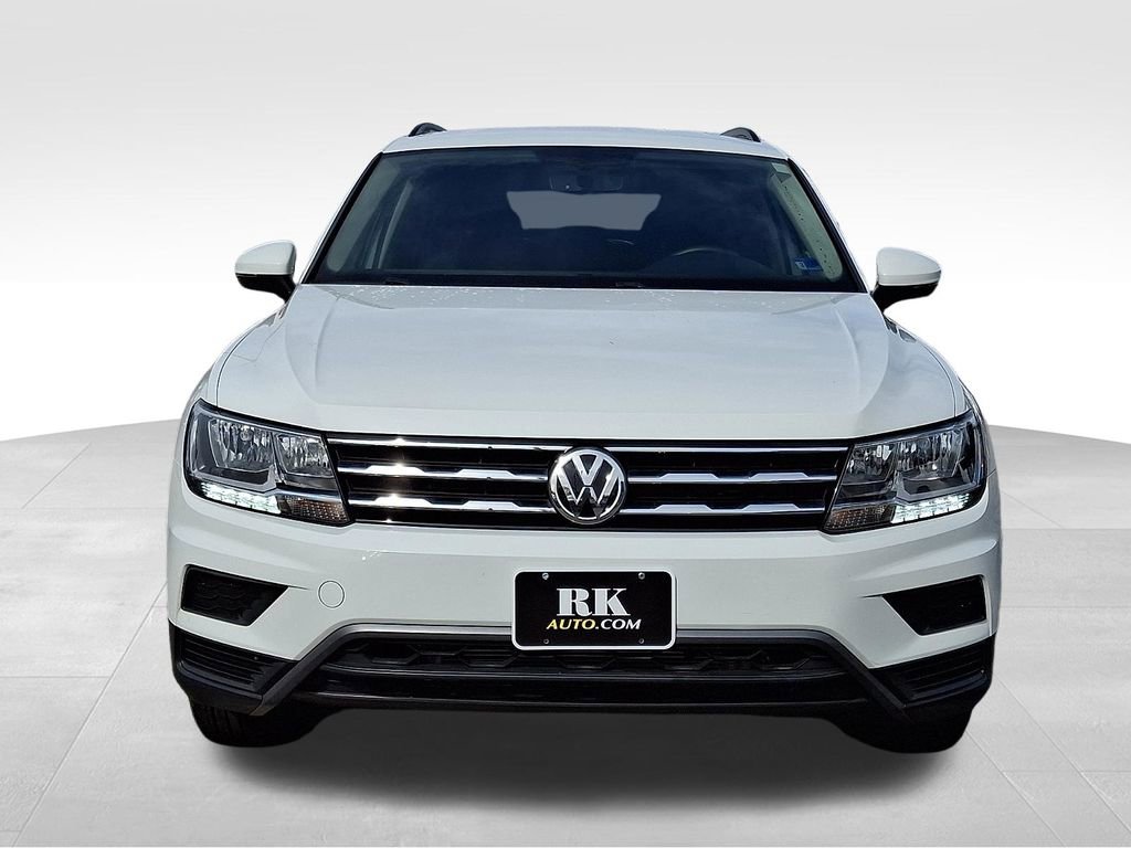Used 2021 Volkswagen Tiguan SE image 2