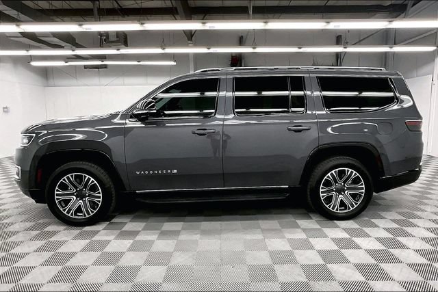 Used 2023 Jeep Wagoneer 4WD w/ Premium Group I image 13